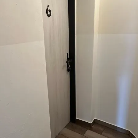Jako Ze Skatulky
