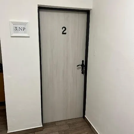 Jako Ze Skatulky *